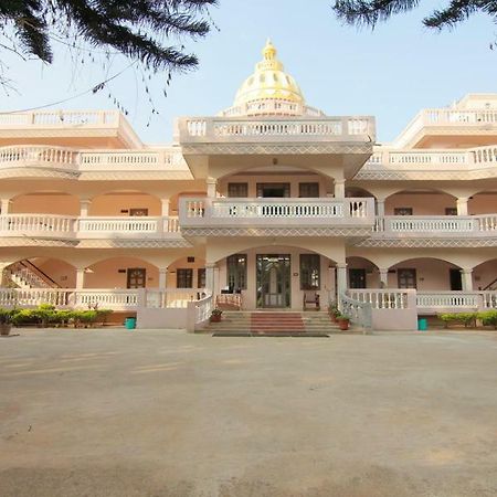 Jains Royal Palace Resorts Yelagiri Exterior foto