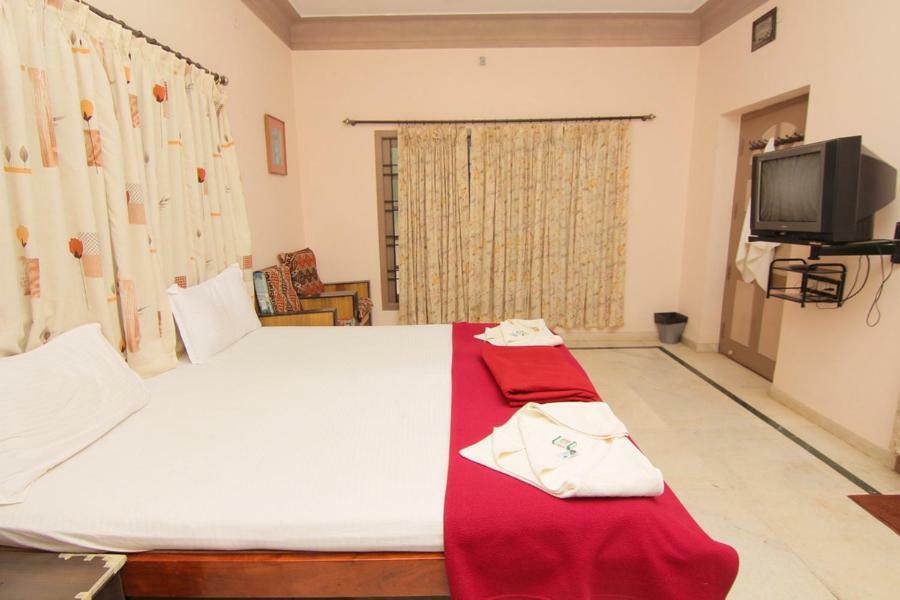 Jains Royal Palace Resorts Yelagiri Exterior foto
